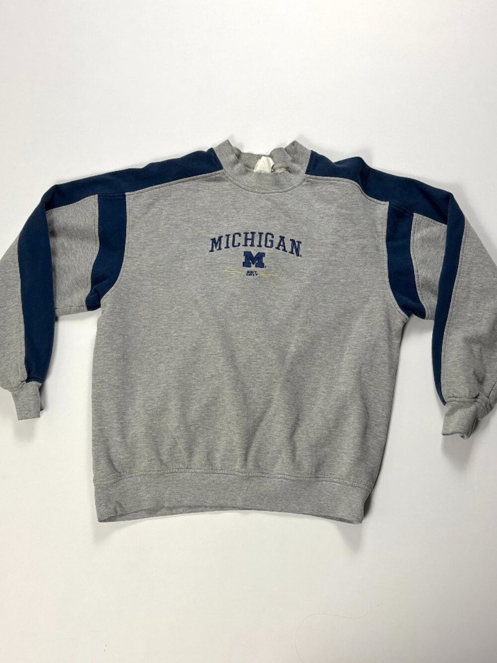 Vintage University Michigan CSA Crewneck Sweatshirt Sz L Stripe UM Wolverines